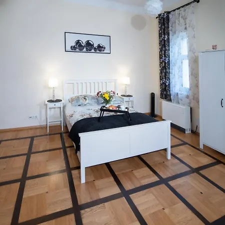 Apartament Moments Stare Miasto Style And Comfort Netflix Kraków Zewnętrze zdjęcie